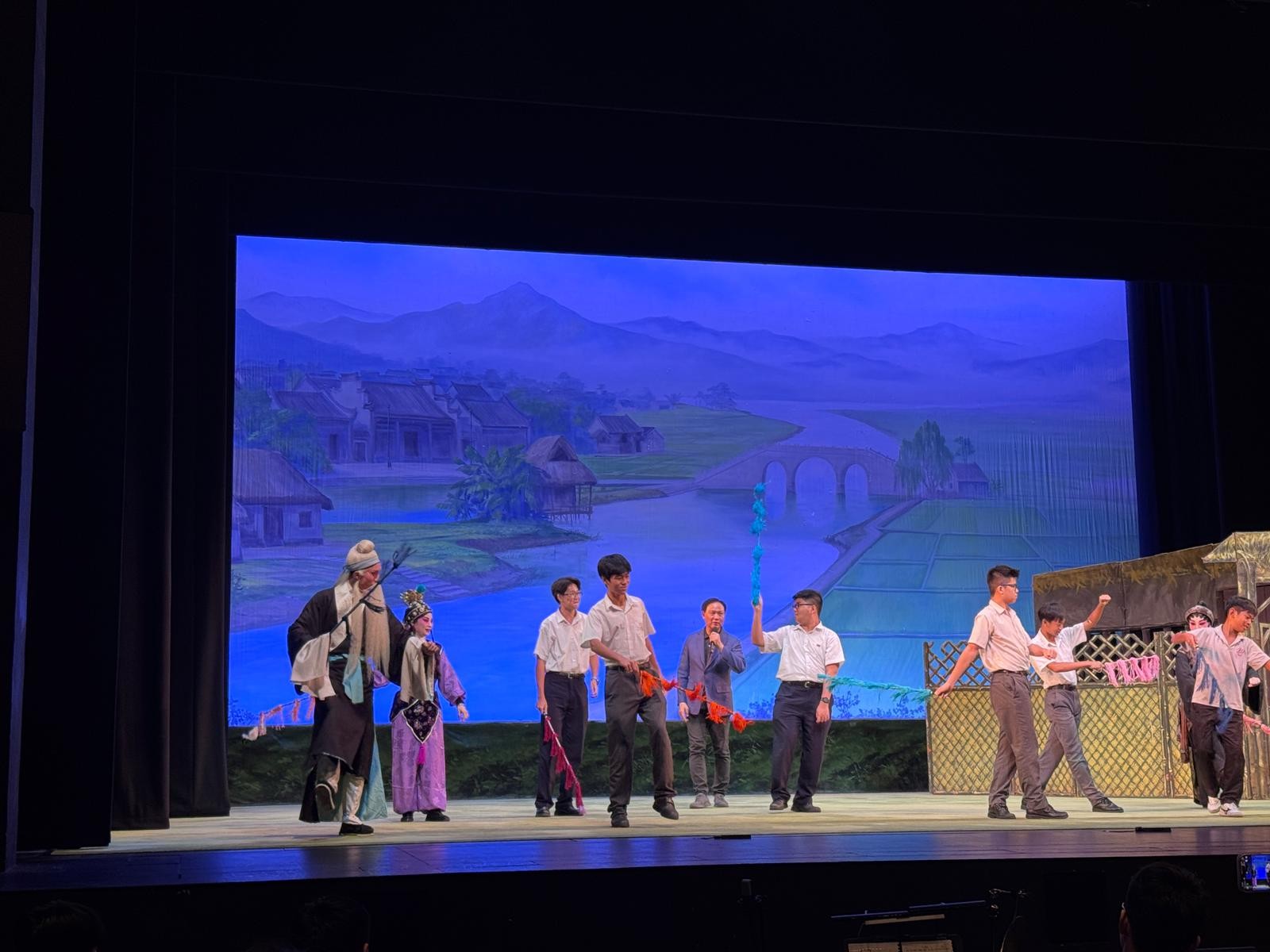 參加「粵劇教育工作坊」